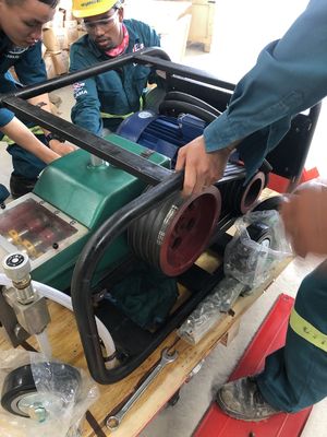 オイル管の耐圧試験のための7.5kw 700barの油圧ポンプの試験機