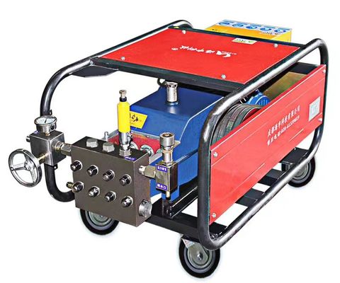 25MPa電気ハイドロ テスト ポンプは圧力試験ポンプ1000L/Hを導管で送る