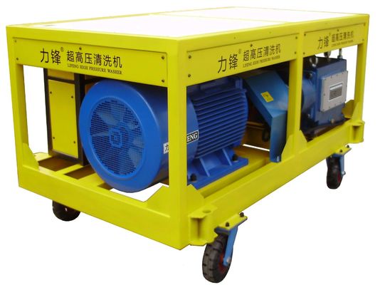 75KWペンキの取り外しの錆取り外しのための産業ジェット機の洗浄装置の高圧洗濯機