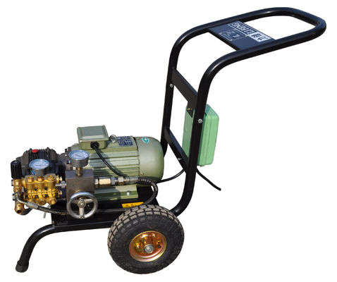 1.1KW -7.5KWはハイドロ テスト ポンプ パイプラインのハイドロ試験装置のトロリー タイプにモーターを備えた